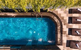 Aaron Boutique Hotel